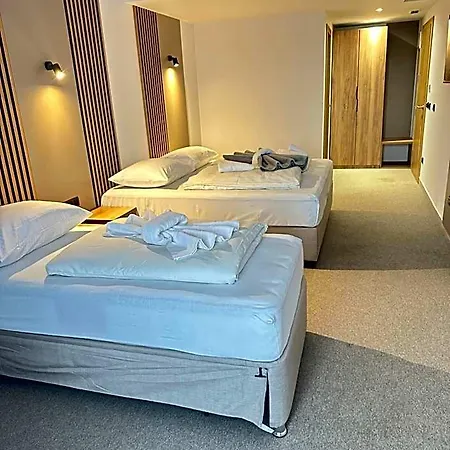 Hotel Suljovic *