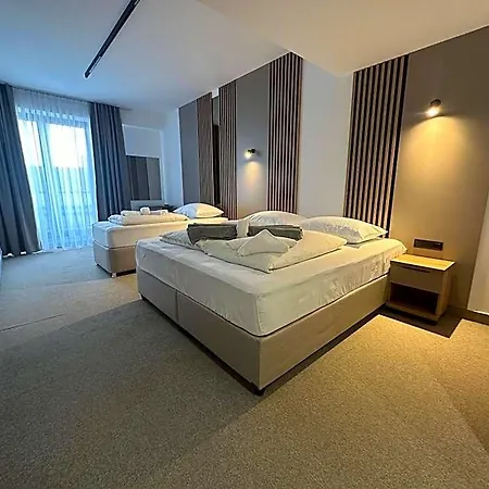 Suljovic Hotel *